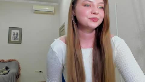 Snapshot of mariesoft chatting on February 2026 06:41:02 PM MarieBelle online show from February 2026 06:41:02 PM