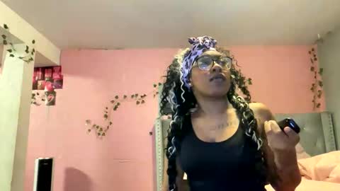 Snapshot of mariexxx22 chatting on January 2026 04:16:01 AM eMariexxx online show from January 2026 04:16:01 AM