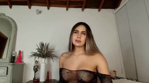 Snapshot of marihana_one1 chatting on February 2025 03:08:02 AM Marihana online show from February 2025 03:08:02 AM