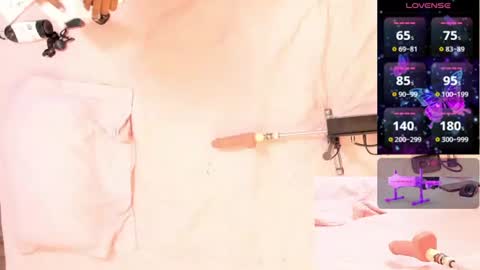 mariiaam_ online show from July 2026 12:01:01 PM