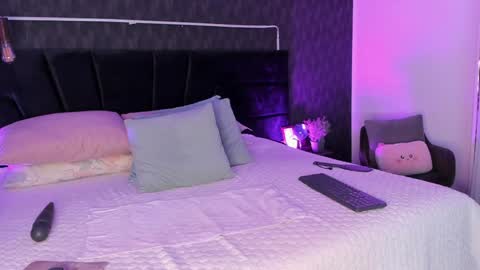 Mariana online show from February 2025 02:45:01 PM