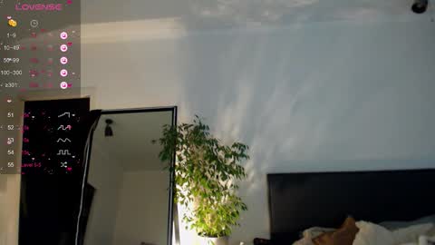 Snapshot of mariique chatting on February 2026 04:52:02 PM Mari online show from February 2026 04:52:02 PM