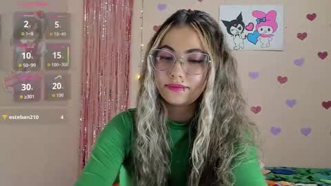 Snapshot of marilycrown_1 chatting on February 2026 02:26:01 AM marily online show from February 2026 02:26:01 AM