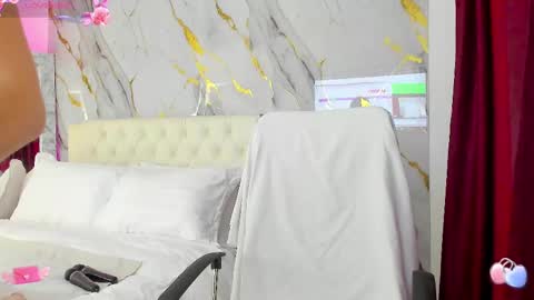 Snapshot of marilyn_allen chatting on February 2025 10:28:01 PM Marilyn online show from February 2025 10:28:01 PM