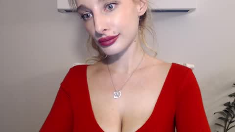 Snapshot of marilyndevilish chatting on January 2025 06:43:01 PM MarilynDevilish online show from January 2025 06:43:01 PM