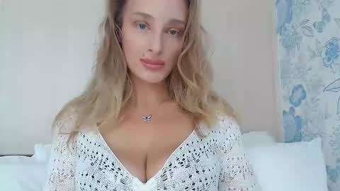 Snapshot of marilyndevilish chatting on October 2025 01:57:01 AM MarilynDevilish online show from October 2025 01:57:01 AM