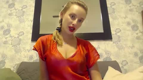 Snapshot of marilyndevilish chatting on October 2025 04:30:02 PM MarilynDevilish online show from October 2025 04:30:02 PM