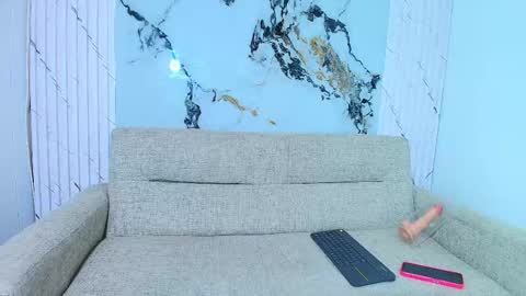 marilyngold_ online show from November 2025 09:02:02 PM