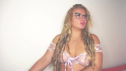 Marilyn Leon online show from September 2025 03:28:02 PM