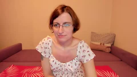 Marilyn online show from October 2025 10:32:02 PM