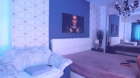 Snapshot of marimais chatting on December 2025 08:12:01 AM Mary Mais online show from December 2025 08:12:01 AM