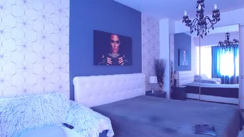 Mary Mais online show from May 2026 06:52:01 AM