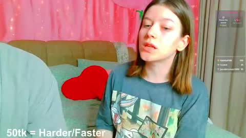 Snapshot of marinaxmonroe chatting on May 2026 07:08:01 PM MarinaxMonroe online show from May 2026 07:08:01 PM