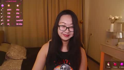 Snapshot of marine_vact chatting on November 2025 02:06:02 PM Marine online show from November 2025 02:06:02 PM