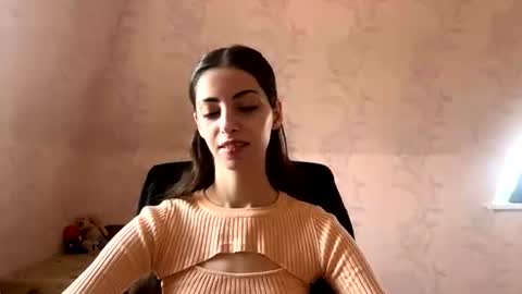 Anny online show from June 2026 08:18:01 AM
