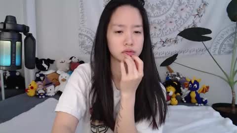 Snapshot of marissapeach chatting on November 2025 03:38:02 PM MarissaPeach online show from November 2025 03:38:02 PM