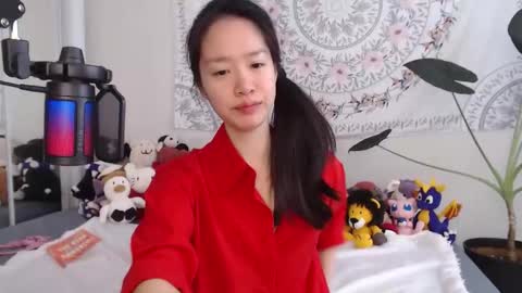 Snapshot of marissapeach chatting on December 2025 03:42:01 PM MarissaPeach online show from December 2025 03:42:01 PM