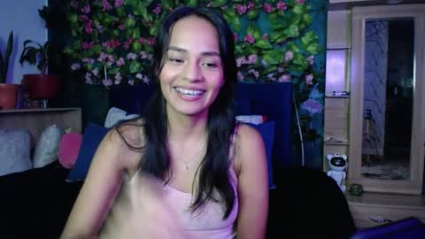 Snapshot of maritza_ferrerr chatting on January 2025 04:47:01 AM Maritza Ferrer -Samara Beltran online show from January 2025 04:47:01 AM