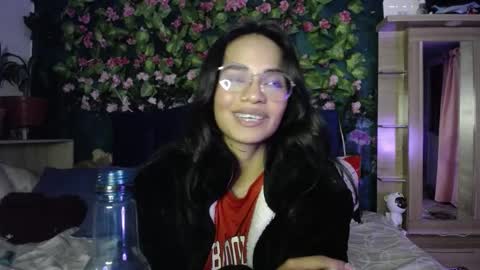 Snapshot of maritza_ferrerr chatting on February 2025 06:21:01 AM Maritza Ferrer -Samara Beltran online show from February 2025 06:21:01 AM