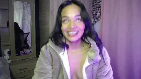 Snapshot of maritza_ferrerr chatting on February 2025 11:08:02 AM Maritza Ferrer -Samara Beltran online show from February 2025 11:08:02 AM