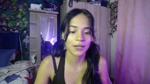 Snapshot of maritza_ferrerr chatting on February 2025 04:25:01 AM Maritza Ferrer -Samara Beltran online show from February 2025 04:25:01 AM