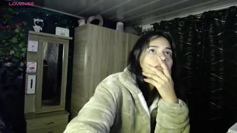 Snapshot of maritza_ferrerr chatting on February 2025 10:49:01 AM Maritza Ferrer -Samara Beltran online show from February 2025 10:49:01 AM