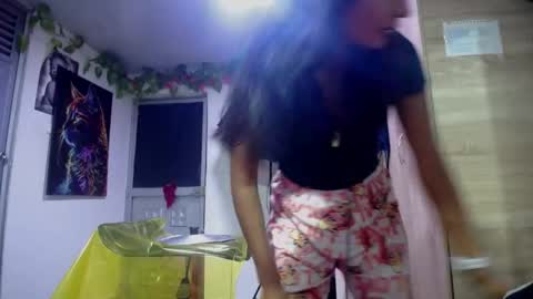 Snapshot of maritza_ferrerr chatting on November 2025 03:50:01 AM Maritza Ferrer -Samara Beltran online show from November 2025 03:50:01 AM