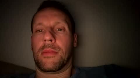 Snapshot of mark__39 chatting on November 2025 10:56:01 PM Mark online show from November 2025 10:56:01 PM