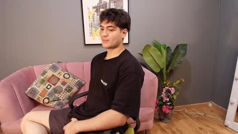 mark_evans1_ online show from January 2025 02:42:02 PM