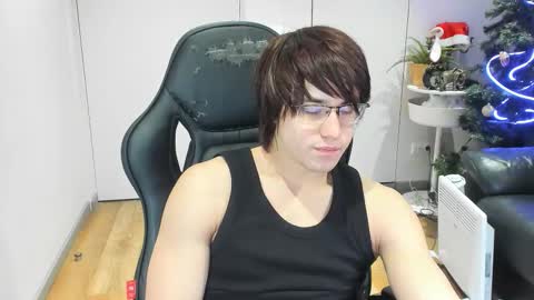 Snapshot of mark_piers chatting on December 2025 07:14:02 AM mark online show from December 2025 07:14:02 AM