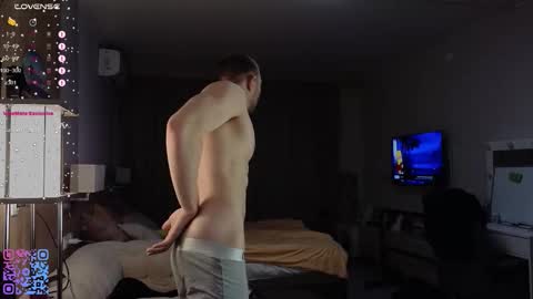 Snapshot of mark_stiff chatting on December 2025 09:33:02 PM Mark online show from December 2025 09:33:02 PM