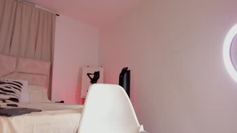 troy online show from December 2024 02:27:02 AM