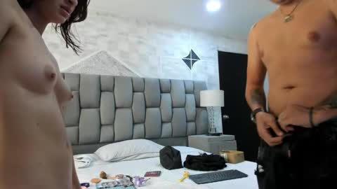 markandphilip  online show from October 2025 12:11:01 PM