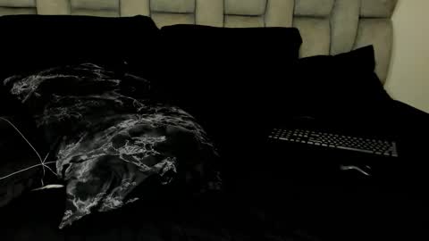 Snapshot of marks_saenz chatting on February 2026 06:52:02 PM 50 OFF TODAY PM para colaboraciones online show from February 2026 06:52:02 PM