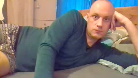 markus_7 online show from October 2025 06:43:02 AM