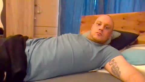 markus_7 online show from January 2026 02:44:01 PM