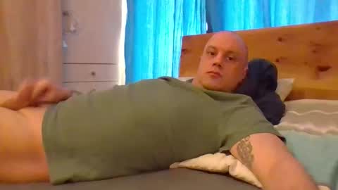 markus_7 online show from April 2026 12:09:02 PM