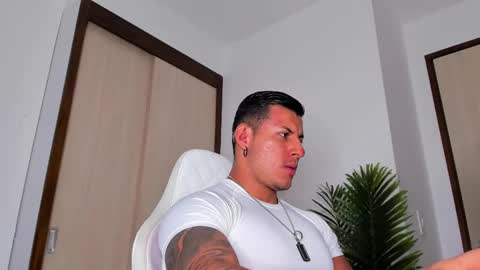 markus... Y online show from February 2025 10:32:02 PM