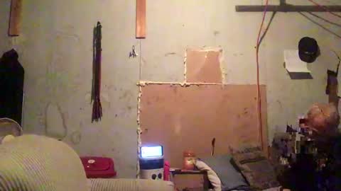 Snapshot of marlesecrews1983 chatting on December 2024 06:56:02 AM BabyBoo online show from December 2024 06:56:02 AM