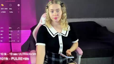 Snapshot of marmel199 chatting on December 2024 09:00:02 PM Liza online show from December 2024 09:00:02 PM