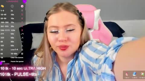 Snapshot of marmel199 chatting on March 2025 12:15:01 AM Liza online show from March 2025 12:15:01 AM