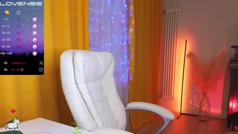 Alena online show from February 2025 06:01:02 PM