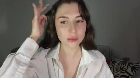 Snapshot of maroonaaa chatting on November 2025 03:02:01 PM Mary online show from November 2025 03:02:01 PM