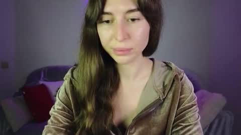 Snapshot of maroonaaa chatting on December 2025 02:23:02 PM Mary online show from December 2025 02:23:02 PM