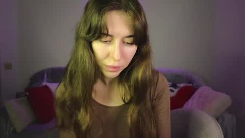 Snapshot of maroonaaa chatting on December 2025 01:29:02 PM Mary online show from December 2025 01:29:02 PM