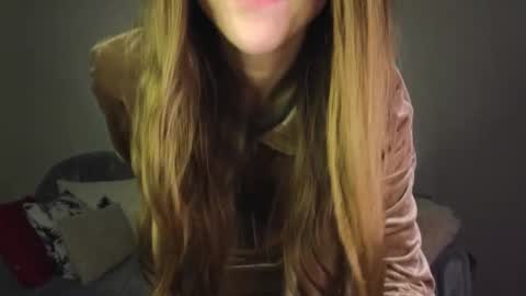 Snapshot of maroonaaa chatting on January 2026 04:11:02 PM Mary online show from January 2026 04:11:02 PM