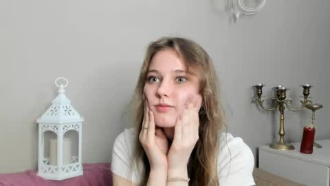 Andriella online show from April 2026 06:15:01 PM