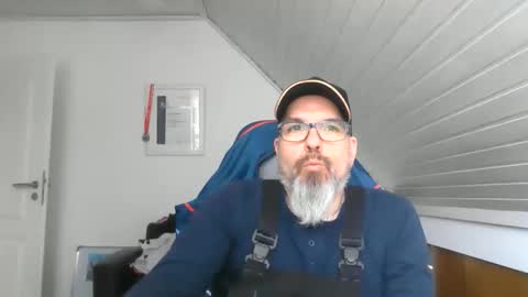 marriedcock1980 online show from March 2026 12:00:01 PM