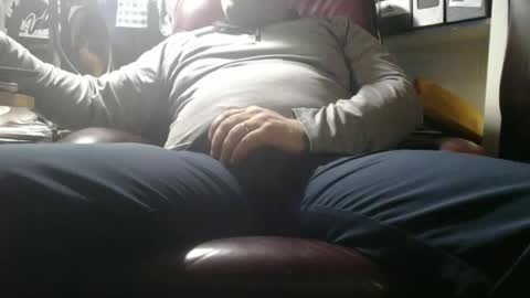 Snapshot of marrieddad19751975 chatting on November 2025 09:09:01 AM only fans marrieddad19751975 online show from November 2025 09:09:01 AM