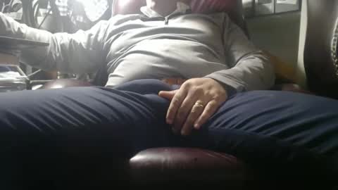 Snapshot of marrieddad19751975 chatting on November 2025 01:30:02 AM only fans marrieddad19751975 online show from November 2025 01:30:02 AM